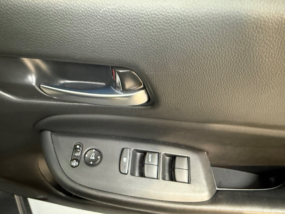 2021 Honda Jazz - image 21