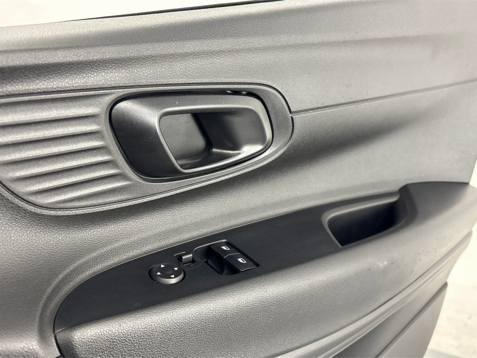 2021 Hyundai Bayon COMFORT PLUS 5DR**MULTIFUNCTIOAL STEERING WHEEL**SEMI DIGITAL DASH**AIR CONDITIONING**ELECTRIC WINDOWS**BLUETOOTH**ISOFIX**BLACK CLOTH INTERIOR**FINANCE AVAILABLE** €16,995