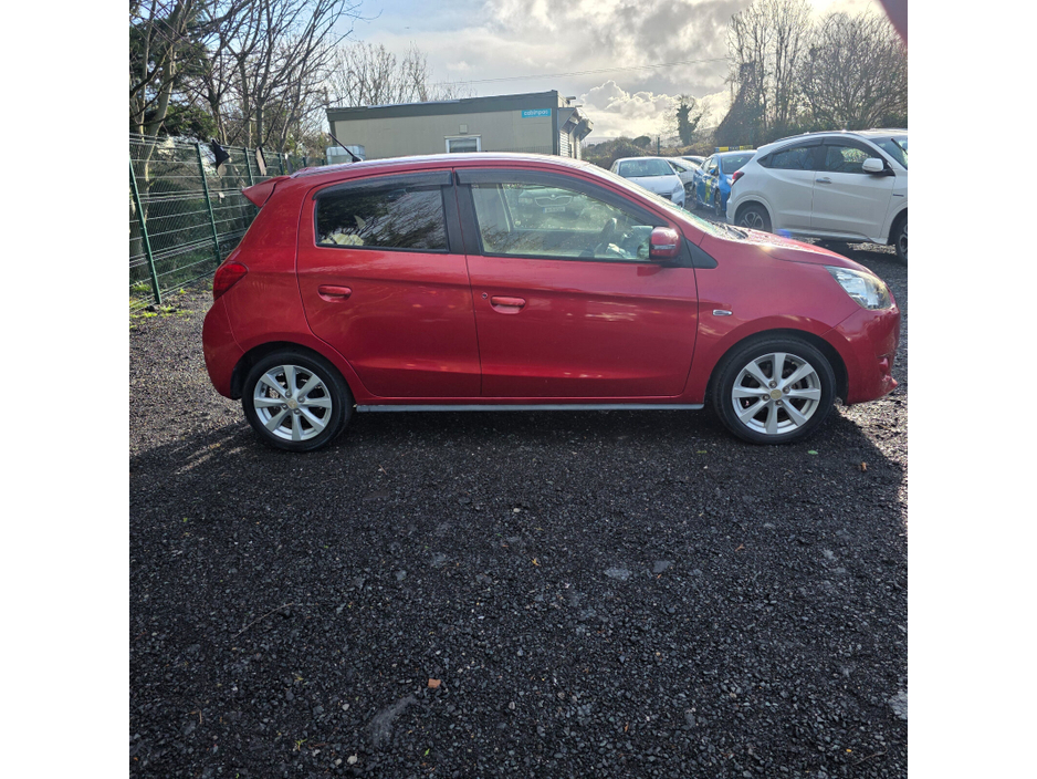 2015 Mitsubishi Mirage  €7,950