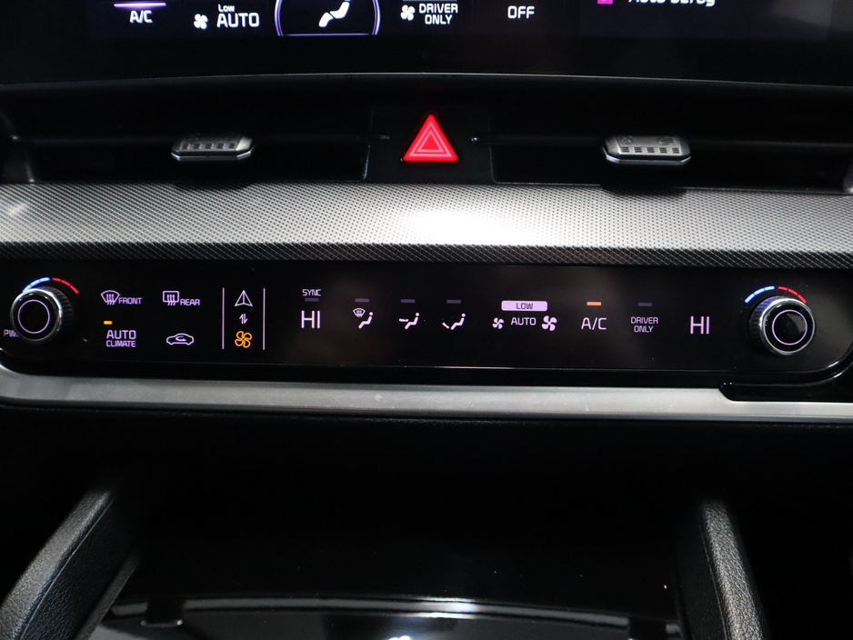 2023 Kia Sportage - image 21