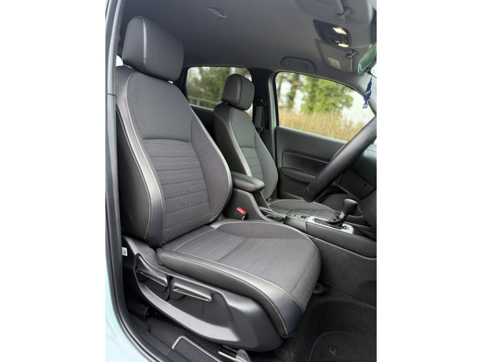 2025 Honda Jazz - image 14