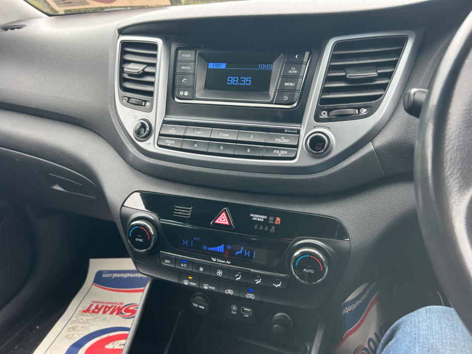 2016 Hyundai Tucson - image 12