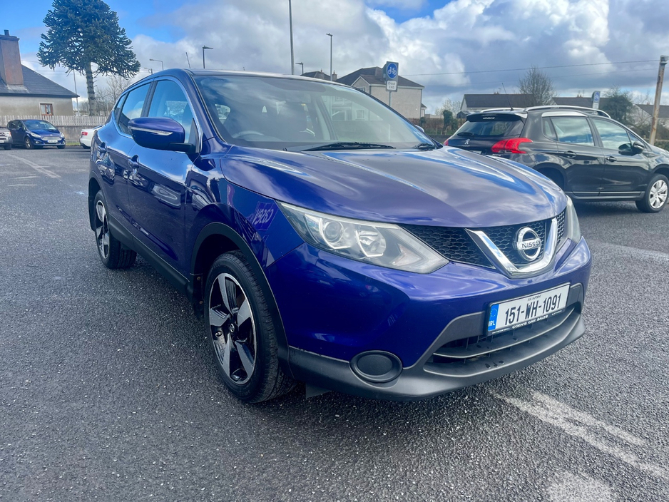 2015 Nissan Qashqai - image 4