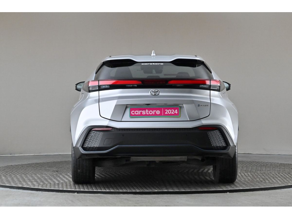 2024 Toyota C-HR - image 8