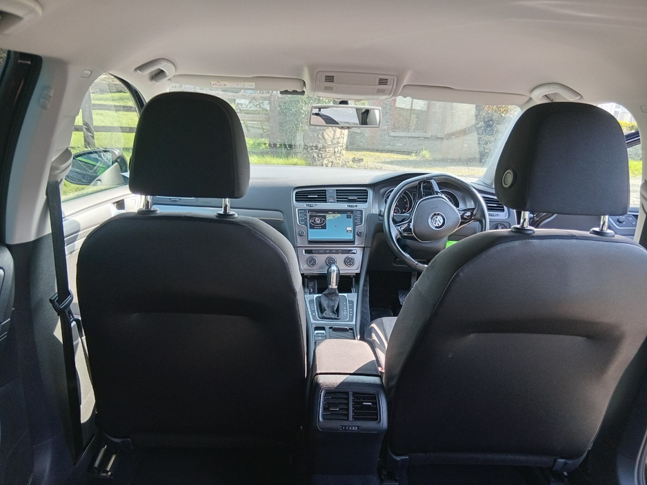 2016 Volkswagen Golf - image 6