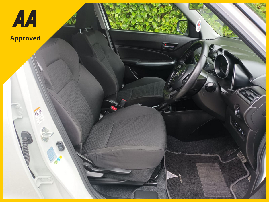 2020 Suzuki Swift - image 8