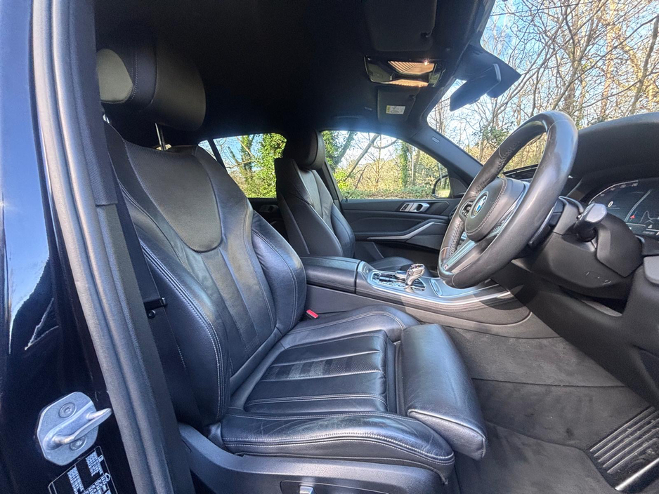 2019 BMW X5 - image 26