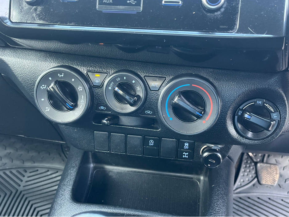 2021 Toyota Hilux D-4D 4WD DCB MAUAL €29,212