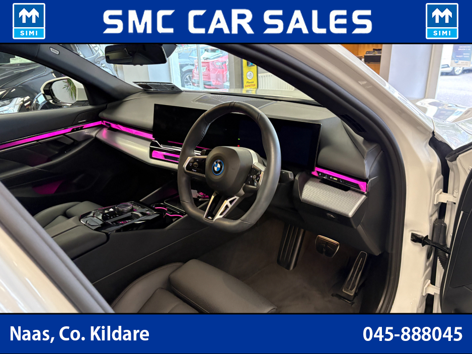 2025 BMW 5 Series - image 21