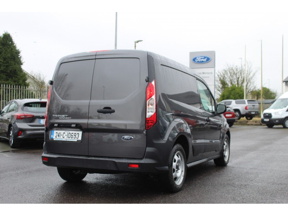 2024 Ford Transit Connect - image 8