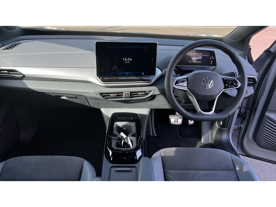 2025 Volkswagen ID.5 - image 8