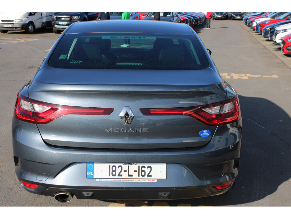 2018 Renault Megane - image 4