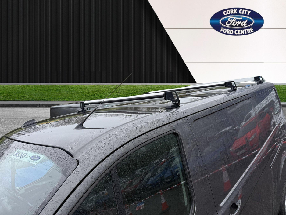 2022 Ford Transit Custom - image 3