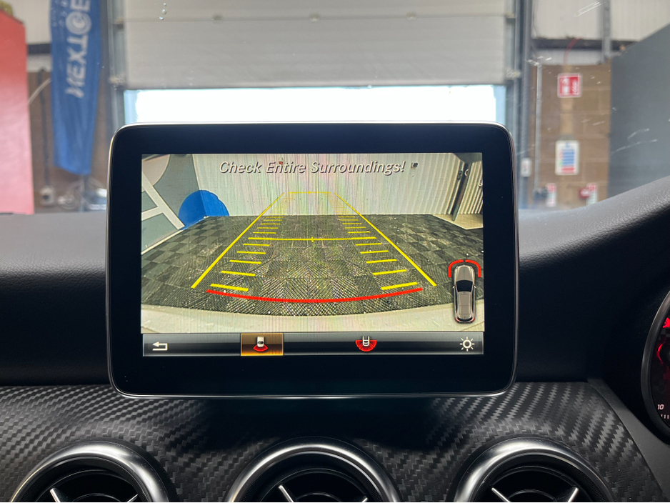 2016 Mercedes-Benz A Class 2016 MERCEDES-BENZ A180 SPORT RADAR SAFETY PACKAGE 1.6 AUTOMATIC / CRUISE CONTROL / REVERSE CAMERA / ELECTRIC MEMORY & HEATED SEATS / PADDLE SHIFTERS AND MORE