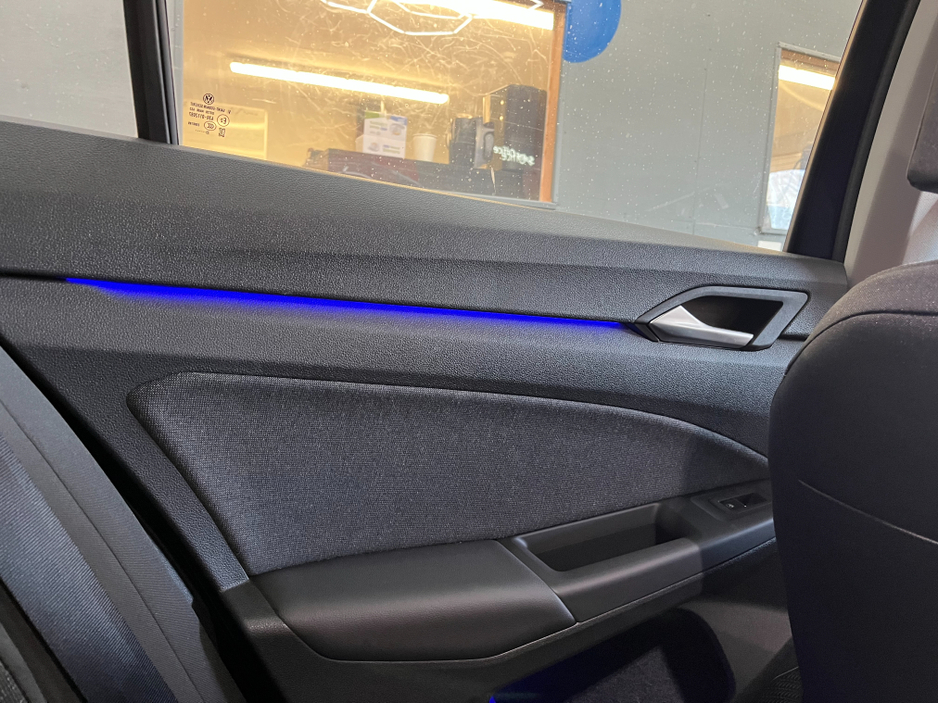 2024 Volkswagen Golf - image 12