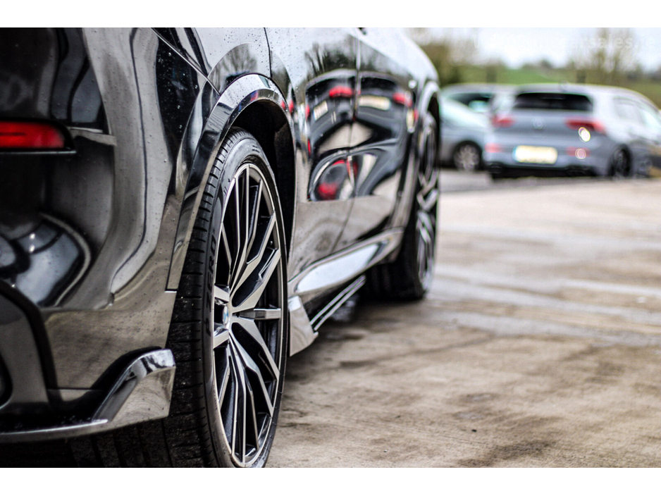 2021 BMW X5 - image 13