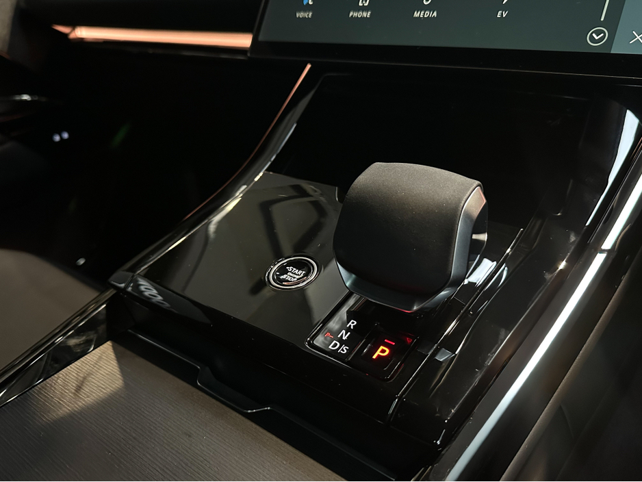 2026 Land Rover Range Rover Sport - image 38