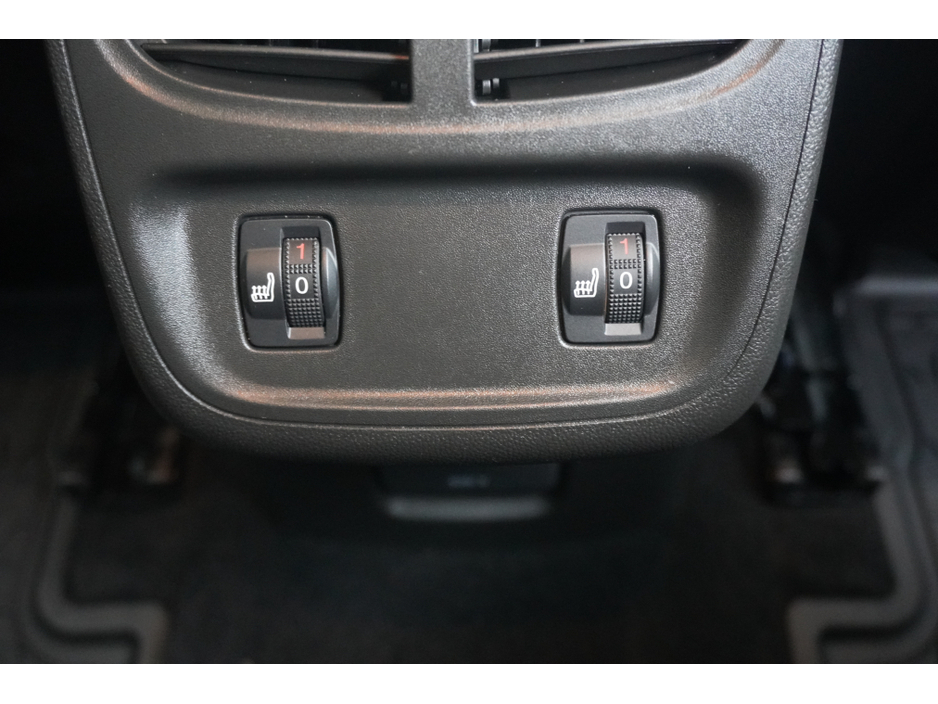 2023 Opel Grandland - image 11