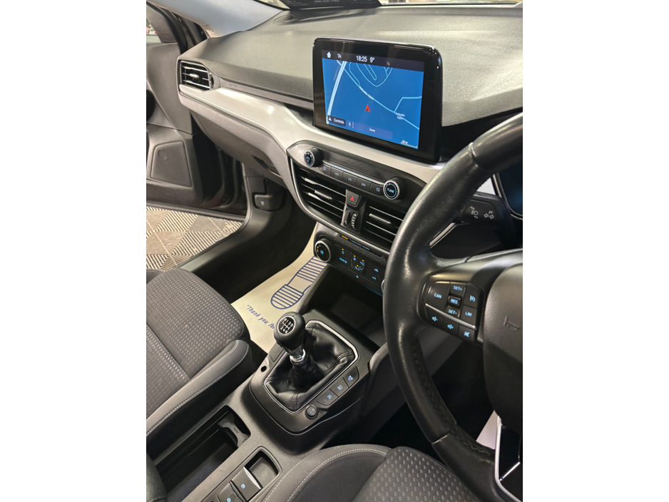 2019 Ford Focus - image 12