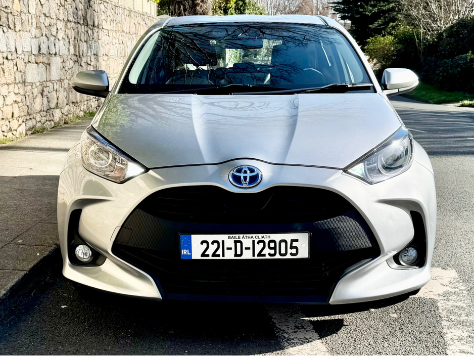 2022 Toyota Yaris - image 8