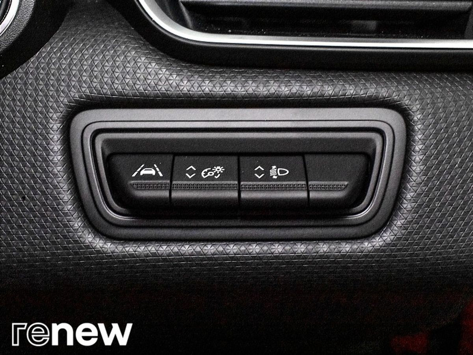 2022 Renault Clio - image 27