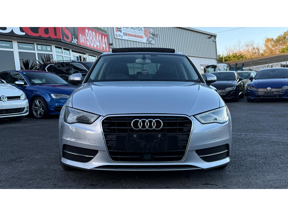 2014 Audi A3 - image 2