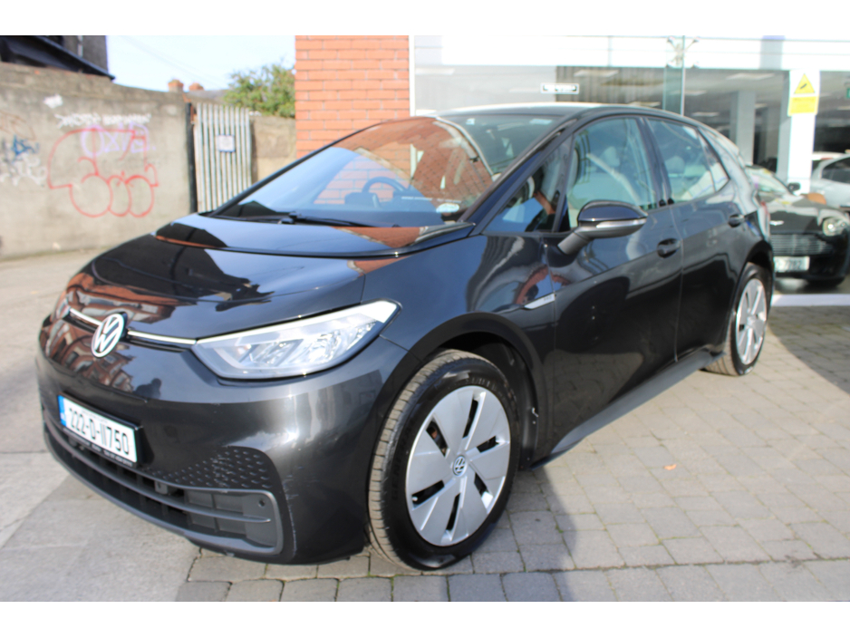 2022 Volkswagen ID.3 - image 3