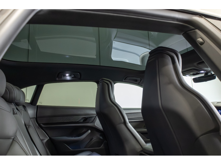 2023 Porsche Taycan - image 14