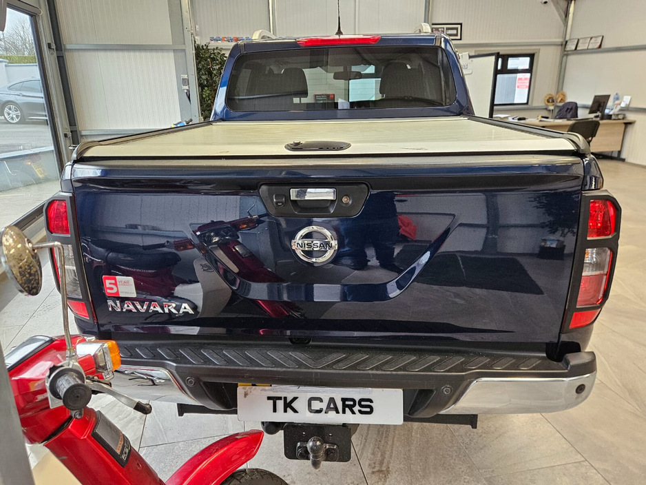 2019 Nissan Navara - image 6