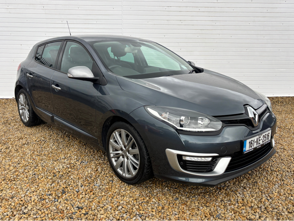 2016 Renault Megane - image 10