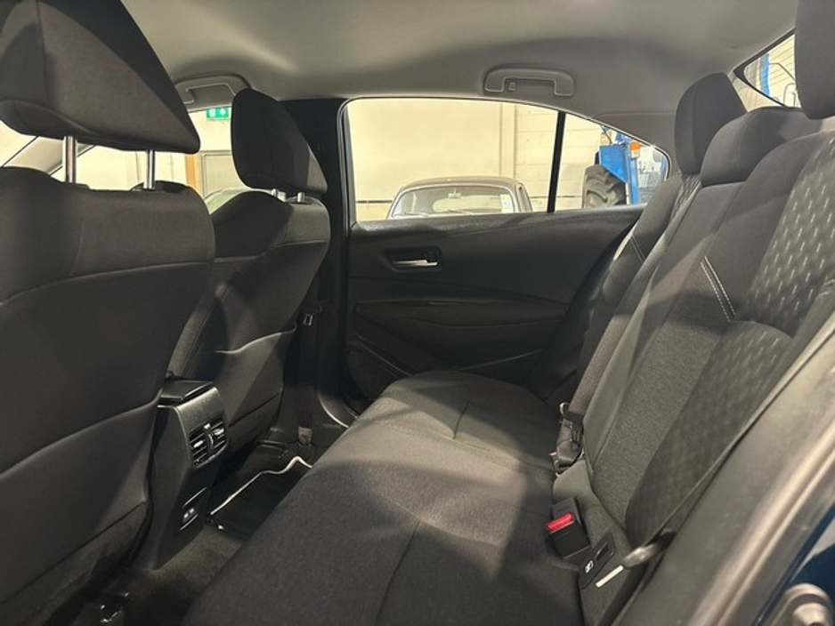 2024 Toyota Corolla - image 7