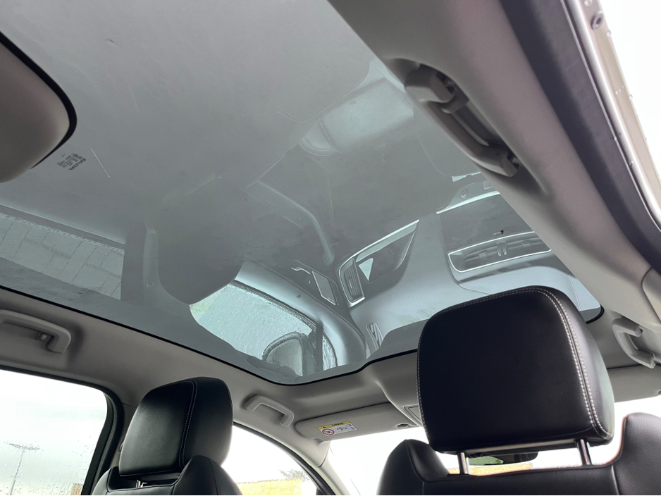 2020 Jaguar I-Pace - image 12