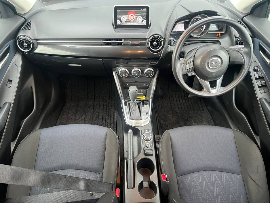 2016 Mazda Demio - image 10