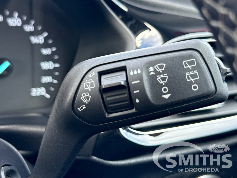 2023 Ford Fiesta - image 30