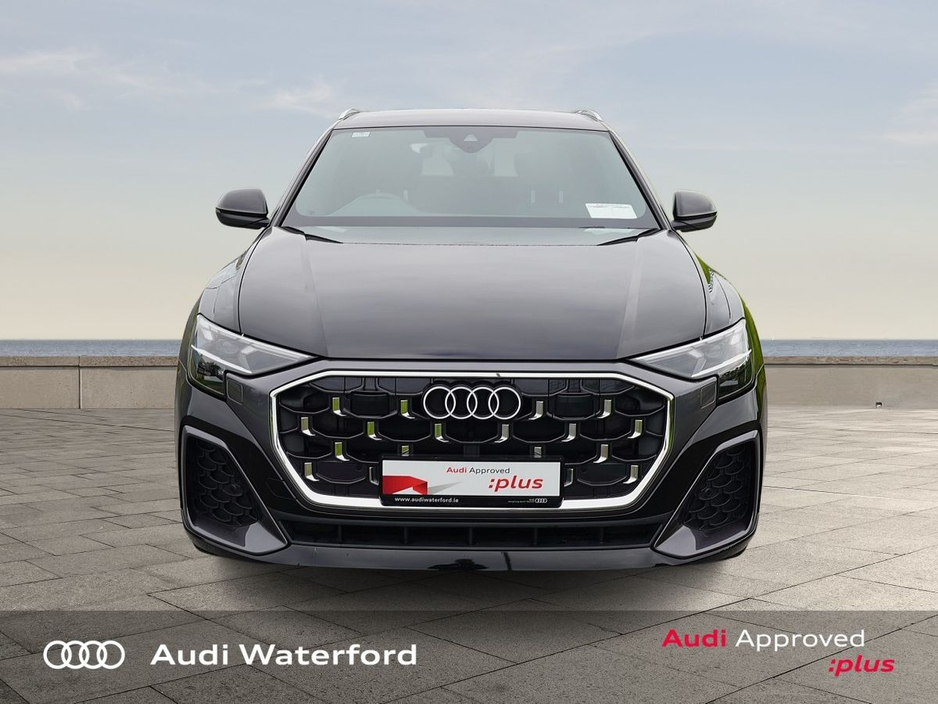 2024 Audi Q8 - image 2
