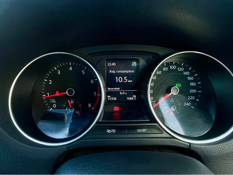 2015 Volkswagen Polo 1.2 €10,999