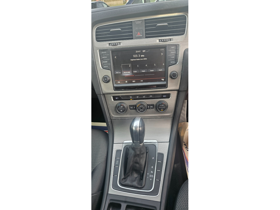 2015 Volkswagen Golf automatic 1.2 comfortline dsg low kms €10,950