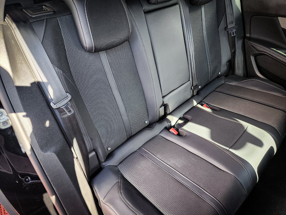 2023 Peugeot 3008 - image 38