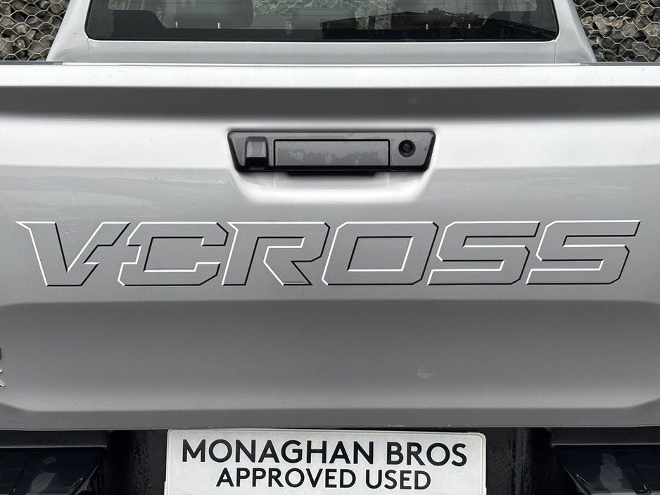 2025 Isuzu D-MAX V-CROSS AUTO DCB €49,789