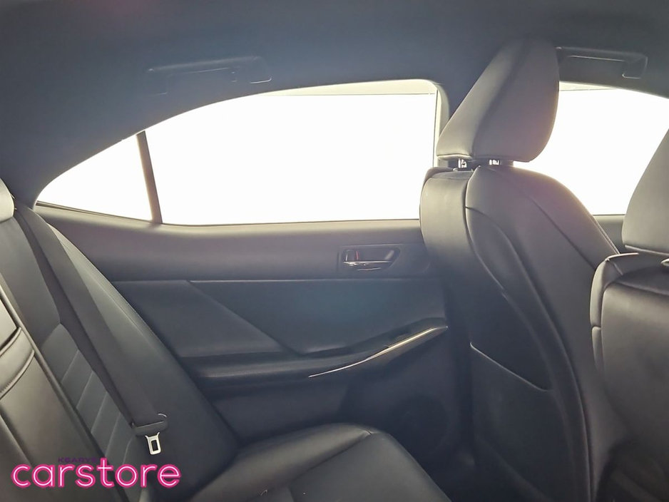 2014 Lexus IS 300 h 300h F-Sport €15,880