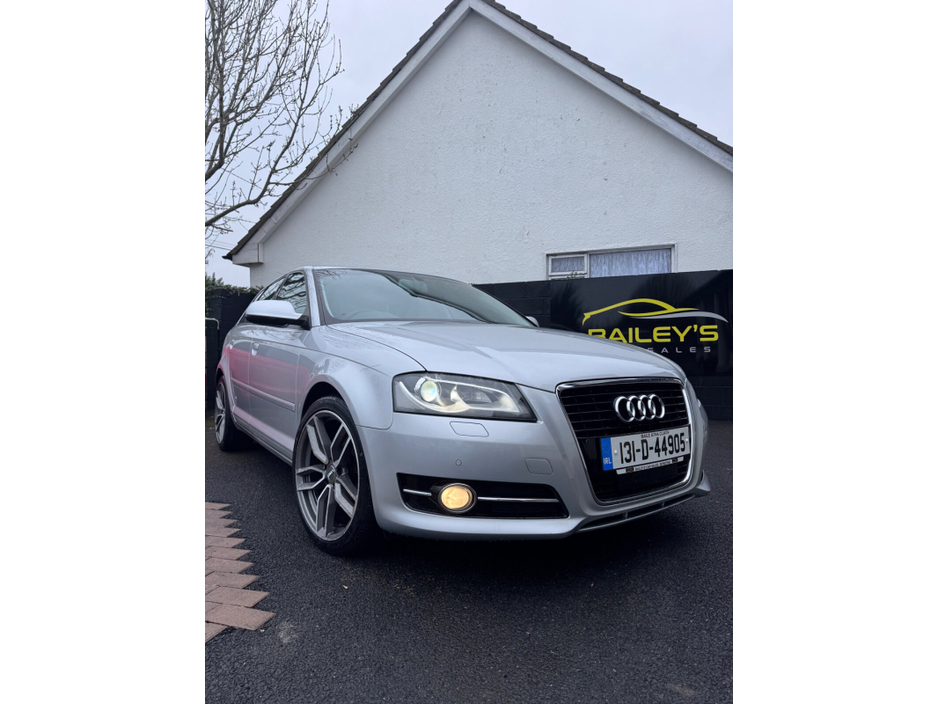 2013 Audi A3 - image 2