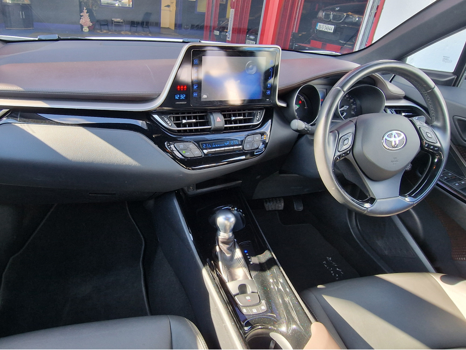 2018 Toyota C-HR - image 27