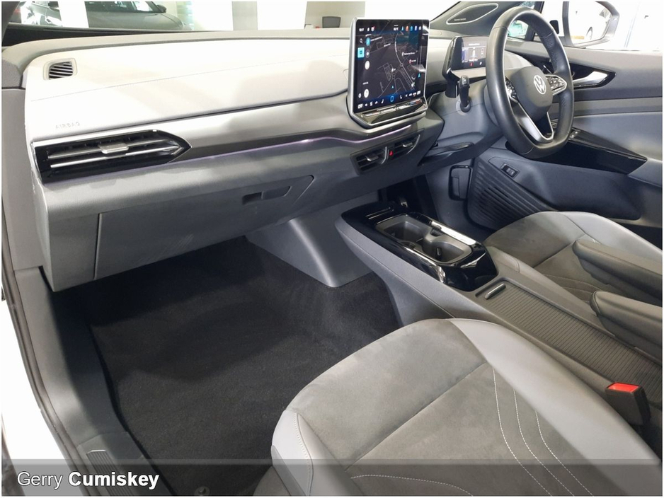 2025 Volkswagen ID.4 - image 4