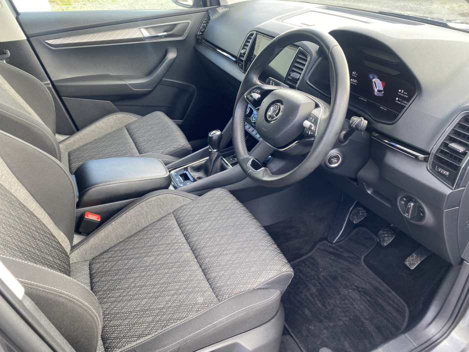 2023 Skoda Karoq - image 9