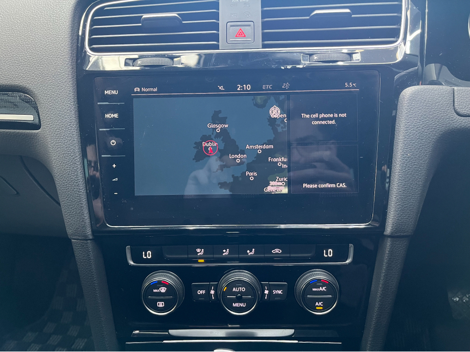 2017 Volkswagen Golf €17950! 2017 VOLKSWAGEN GOLF TSI HIGH LINE 1.4 AUTOMATIC / CRUISE CONTROL / REVERSE CAMERA / PADDLE SHIFTERS €17,950