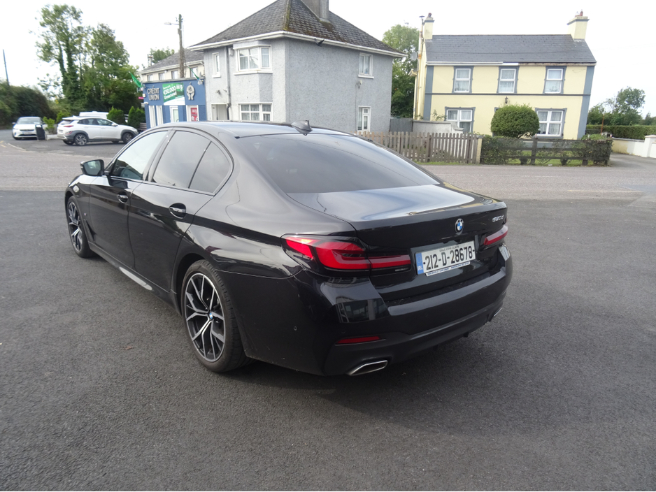 2021 BMW 5 Series - image 7