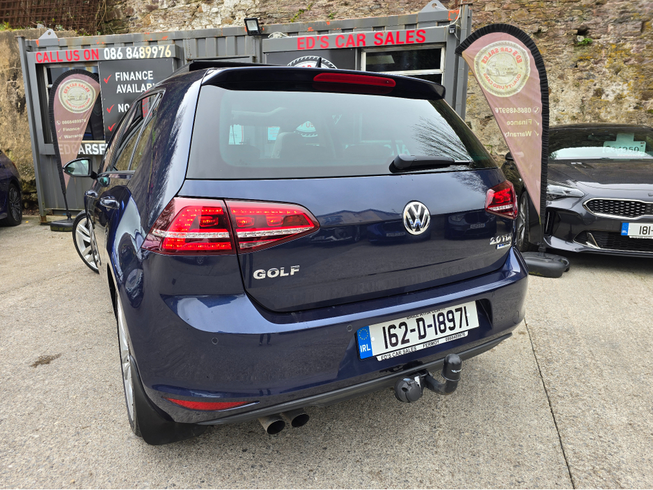 2016 Volkswagen Golf - image 9