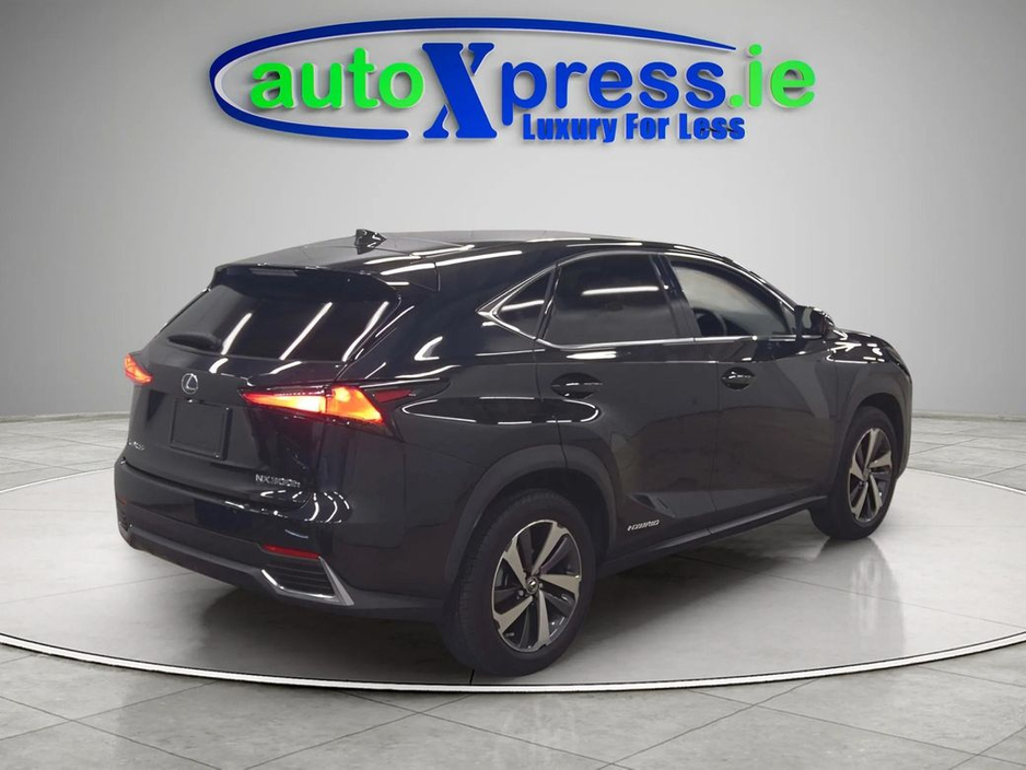 2021 Lexus NX 300 h - image 10