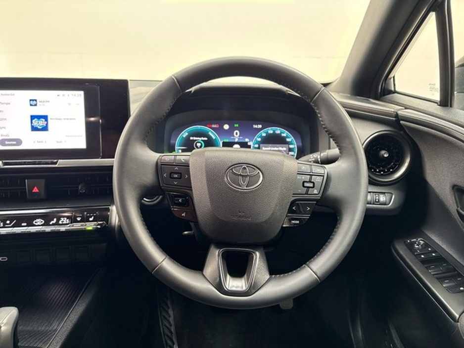 2024 Toyota C-HR - image 9