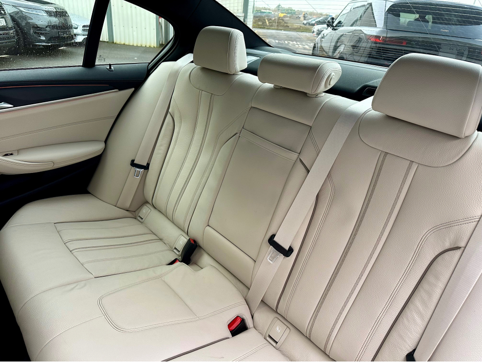 2023 BMW 5 Series M SPORT MHEV AUTO 520 D